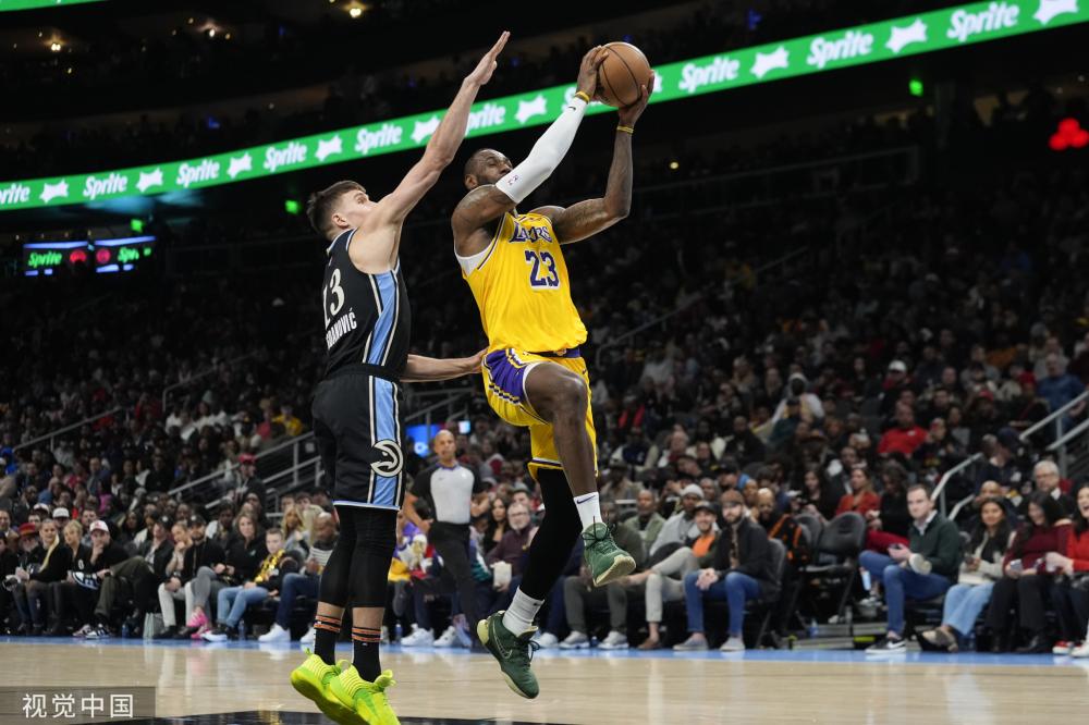 也反映了球 也反映了球